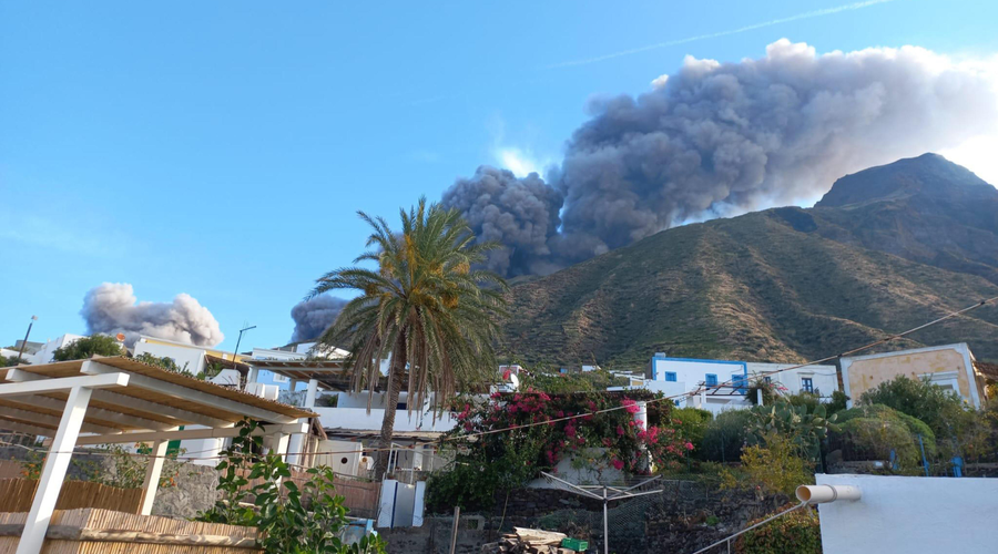 VIDEO: V sosednji državi izbruhnil vulkan, posnetki so šokantni (foto: Profimedia)