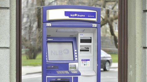 Ko smo vsi mirno spali, so nepridipravi pod krinko noči razbili bankomat