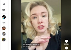 Da bi jo začeli resno jemati, se je odločila: "Ne smehljam se na sestankih!"