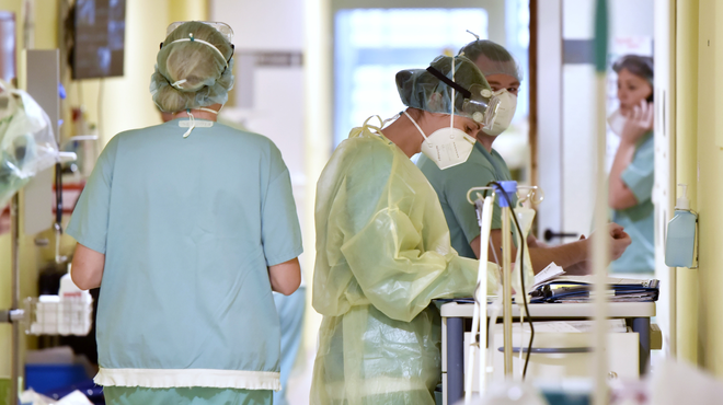 Slovenski zdravniki bodo z novo metodo operacij reševali življenjsko ogrožene paciente (foto: Žiga Živulovič jr./Bobo)