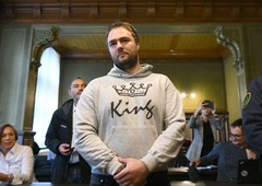 Razvpiti Sebastien Abramov spet na sodišču, po aferi odrezana roka zdaj še sum umora