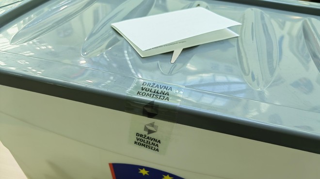 Predčasne volitve končane, razkrit zanimiv podatek, koliko Slovencev je že oddalo svoj glas (foto: Uredništvo)