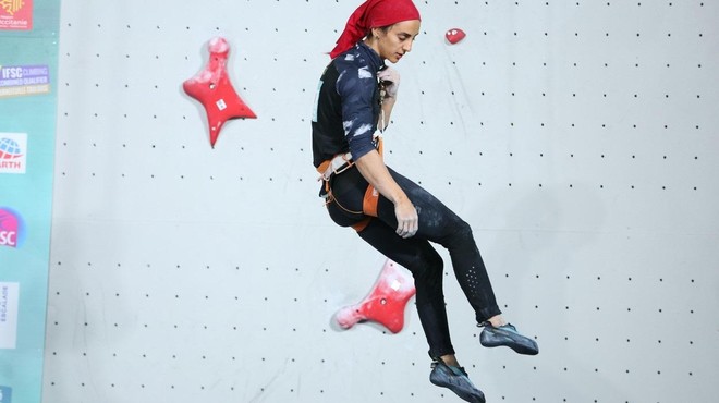 Svet v strahu za iransko plezalko, ki je tekmovala brez hidžaba (foto: Profimedia)