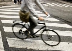 Policija išče neznanega kolesarja: ste videli nesrečo?