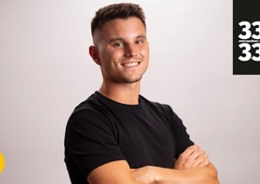 Zdaj je jasno, zakaj je 28-letni Miha Hrovat tako finančno uspešen!