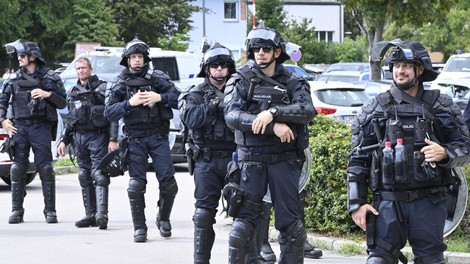 Policija išče 50 novih policistov za opravljanje posebne naloge