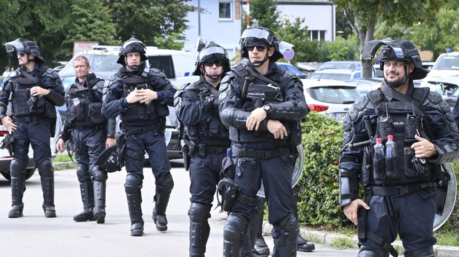 Policija išče 50 novih policistov za opravljanje posebne naloge (foto: Žiga Živulovič jr./Bobo)