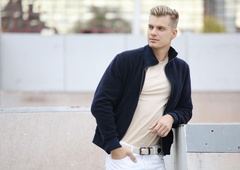 Neokusno: sanjski Blaž se je mazohistično znesel nad plišastim medvedkom (VIDEO)