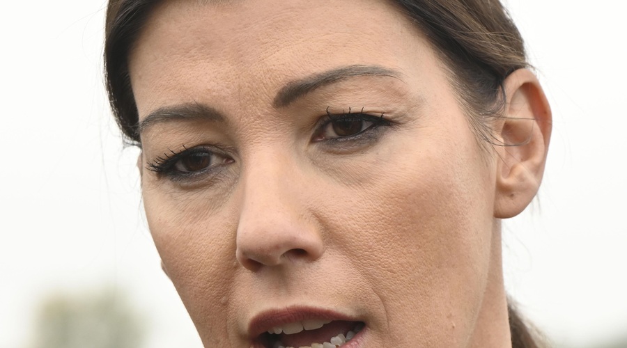 Zaradi spornega posla bodo letele glave: Dominika Švarc Pipan izpostavila odgovornega generalnega sekretarja (foto: Žiga Živulovič/Bobo)