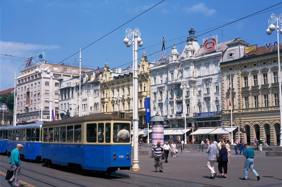 Drama v Zagrebu: sredi največje prometne konice so slišali krik (foto: Profimedia)