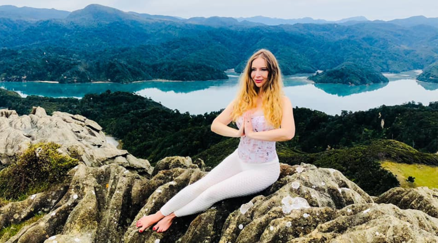Znana Slovenka razkrila svojo izkušnjo z nigerijskim princem: "V enem dnevu smo kot družina izgubili vse." (foto: Facebook/Savina Atai)