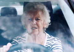 Vse več prometnih nesreč s smrtnim izidom v Sloveniji povzročijo starostniki