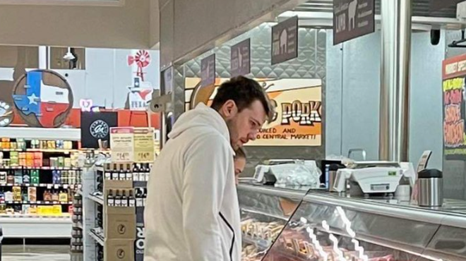 Luka Dončić je v ameriškem supermarketu pritegnil veliko pozornosti, kaj je kupil? (foto: Twitter/Luka Doncic Br)