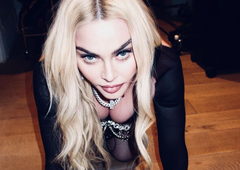 Bizarno! Madonna s provokativnimi objavami močno razburila oboževalce