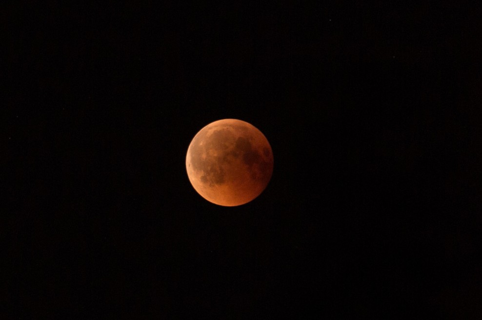 Pripravljeni na astronomsko senzacijo? Luna se bo obarvala rdečerjave barve (foto: Profimedia)