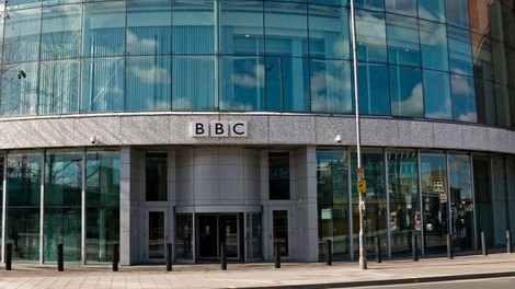 5 Slovencev prevaralo britanski BBC: ukradli so 263 tisoč evrov