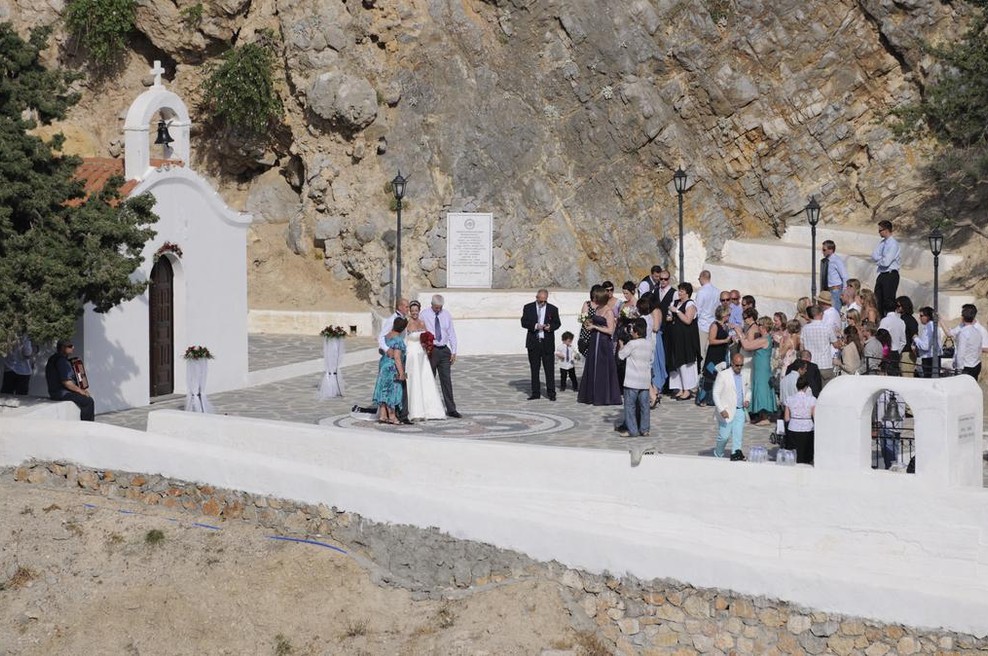 Poroka se je končala tragično, štiri osebe umrle (foto: Profimedia)
