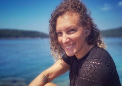 Poglejte, v kakšnem čudovitem domu živi Ilka Štuhec! Očarani boste