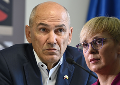 Janez Janša prekinil molk: prvič je javno nagovoril novo predsednico Slovenije