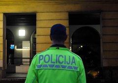 Napad na žensko v Ljubljani: storilec jo je poškodoval z ostrim predmetom in pobegnil