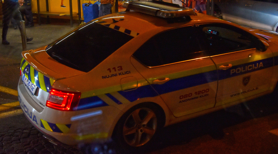 Policisti razkrili več o krvavem napadu v Ljubljani: življenje žrtve še vedno ogroženo (foto: Žiga Živulović jr./Bobo)