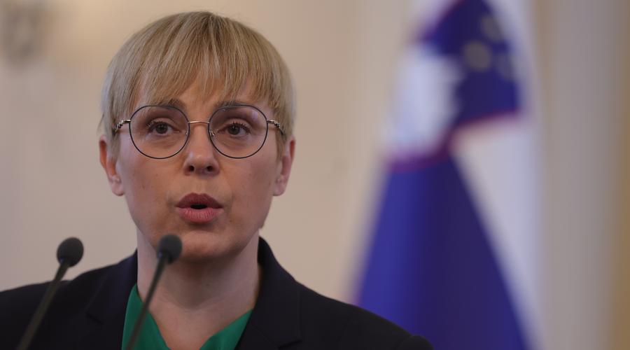 Pirc Musarjeva ni še niti prevzela predsedniške funkcije, pa že dviguje prah v tujini (foto: Borut Živulovič /Bobo)
