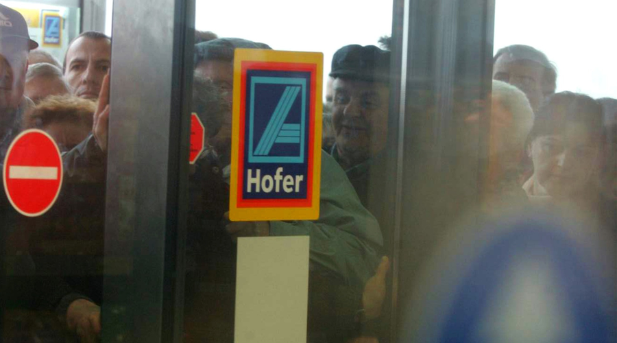 Zakaj so "znižane" cene na nekaterih izdelkih v Hoferju enake prejšnjim cenam? (priljubljeni trgovec pojasnjuje) (foto: Bobo)