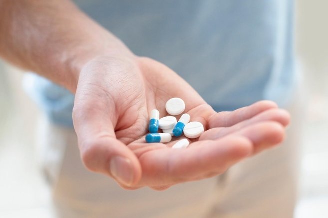 Po Sloveniji se širijo ponarejena zdravila! Na to morate biti pozorni, ko nakupujete v spletni lekarni