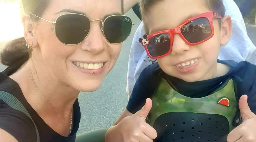 Oglasili so se starši malega Krisa, za katerega je celotna Slovenija stopila skupaj (foto: Facebook/Go Help Kris)