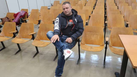 Preboj pri preiskavi štirikratnega umora v Tekačevem: policija ima še enega osumljenca