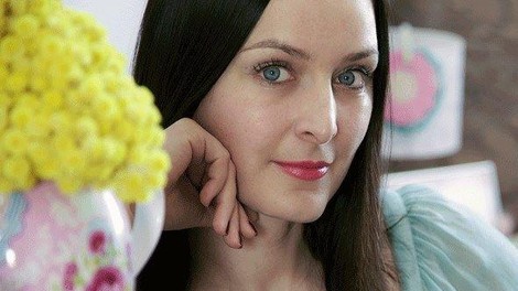 Se spomnite priljubljene televizijske voditeljice Blažke Müller? Tako je videti danes