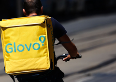 Dostavno podjetje Glovo s posebno zavezo dostavljavcem, jim jo bo uspelo izpolniti?
