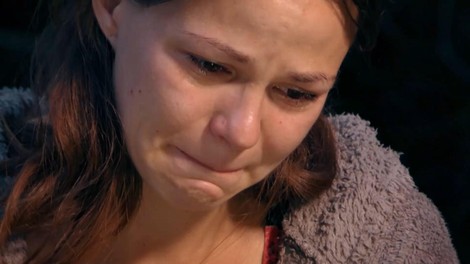 Kakšna je resnica o tragičnih življenjskih zgodbah, ki jih tekmovalci Kmetije zaupajo javnosti?
