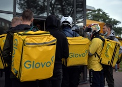Glovo razkriva, kakšno hrano Slovenci najpogosteje naročamo (to veliko pove o nas)
