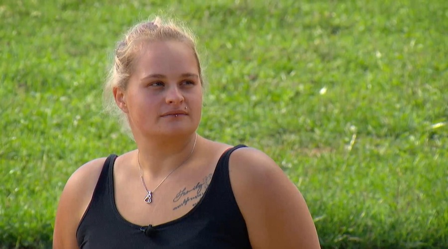Se spomnite Karin iz Kmetije? Njeno iskreno sporočilo močno odmeva v javnosti (foto: Voyo/posnetek zaslona)