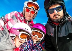 Pregrešno drago smučanje: izračunali smo, koliko bo morala štiričlanska družina odšteti za obisk Mariborskega Pohorja