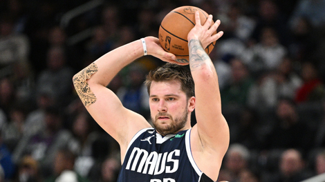 Črna statistika Luke Dončića vsak dan hujša: mu bo uspelo ponovno splavati?