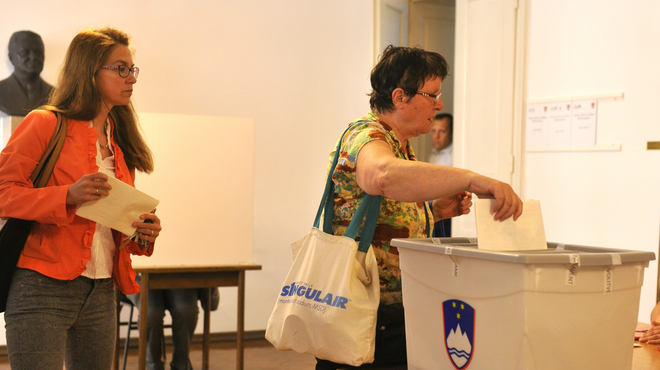 Volitev še ni konec: znano je, kdaj bo v 47 občinah predčasno glasovanje (foto: Žiga Živulović jr./Bobo)