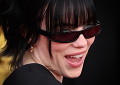 Billie Eilish o razmerju z 11 let starejšim Jessejem Rutherfordom: "Je najbolj hud tip, kar jih je kdaj živelo!"