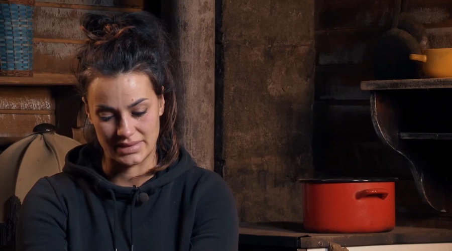 Aneta (Kmetija) povedala žalostno resnico: dobila je diagnozo raka (foto: Voyo/posnetek zaslona)