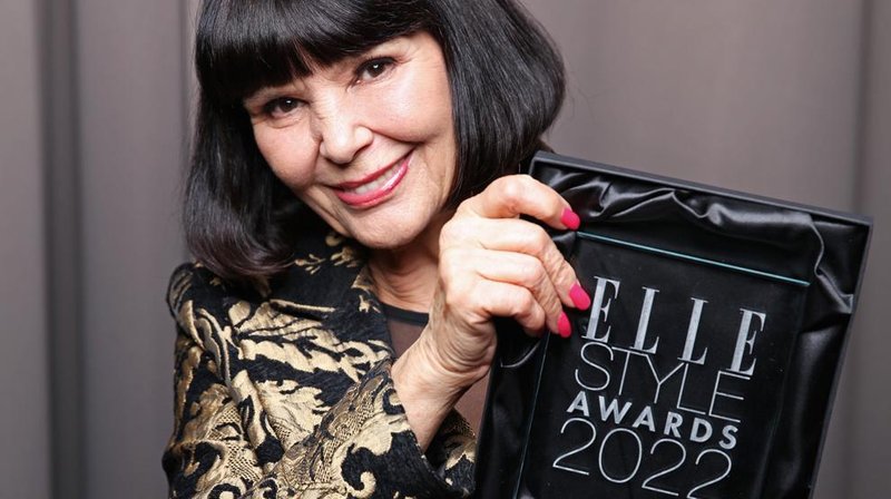 Nina Gazibara je prejela nagrado Elle za življenjsko delo.