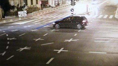 Oglasil se je oče voznika, ki je v Splitu trčil v policista: "Moj sin bi se predal, a se boji maščevanja policije"