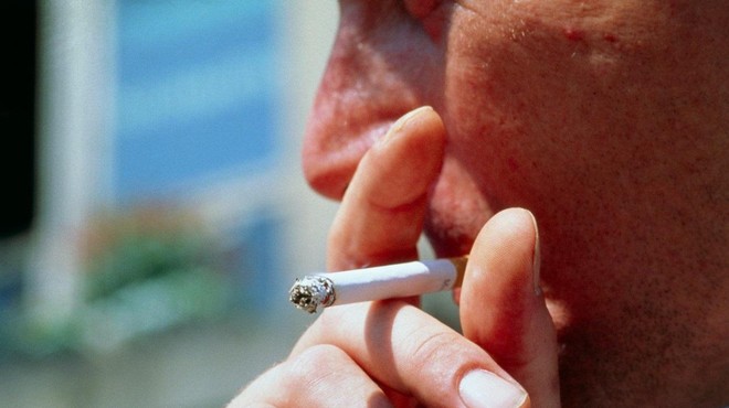 Kajenje bo dražje: cigarete se bodo podražile kar trikrat (foto: Profimedia)