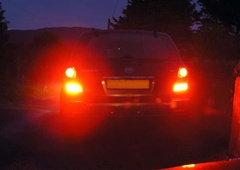 Zmedeni glede pravilne uporabe meglenk? Preberite tole