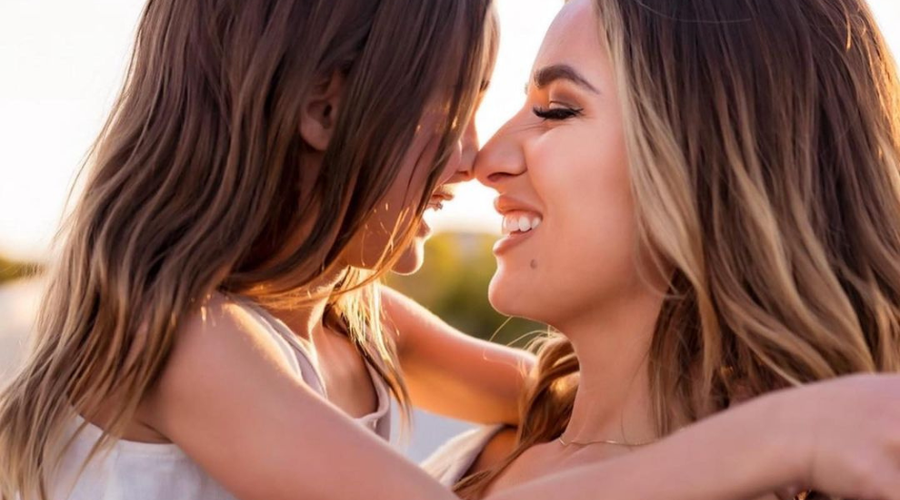 Glasbenica objavila fotografijo svojih otrok, a s tem dvignila precej prahu: jih res muči? (foto: Instagram/Jessie James Decker)