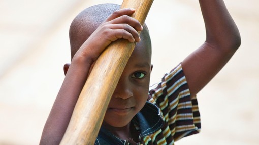 4-letni deček sam preživel šest dni v afriški divjini