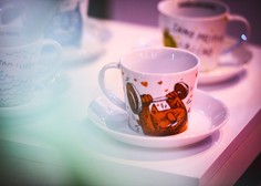Umetnost na skodelici kave: Barcaffè povezal umetnika Sandra in Lunarja ter ustvaril skodelice, ki bodo navdihovale vse domove