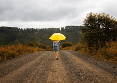 Pred negativno energijo drugih ljudi se je mogoče zaščititi (razkrivamo 9 učinkovitih tehnik)