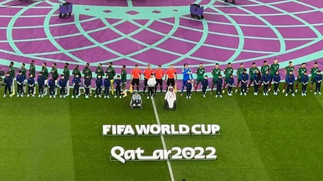 Kako se je začel prikupen običaj, da nogometne igralce na igrišče pospremijo otroci