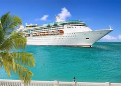 Božični sejmi ali topli kraji: kam Slovenci najraje potujemo ob koncu leta?